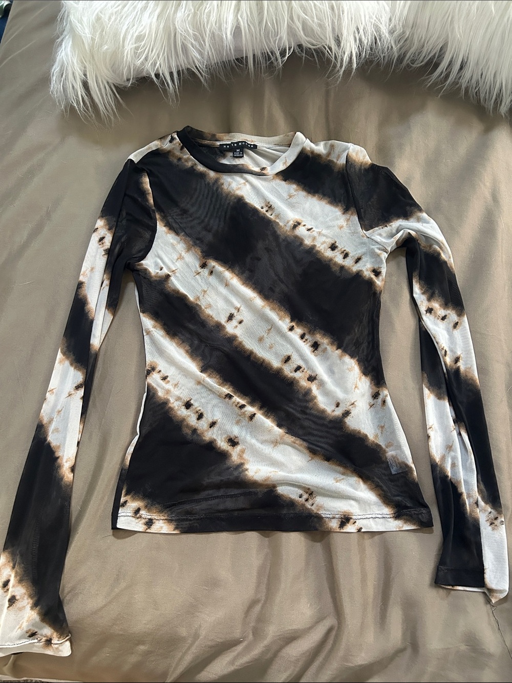 Haute Monde Black & White Tie-Dye Long Sleeve Crewneck Top